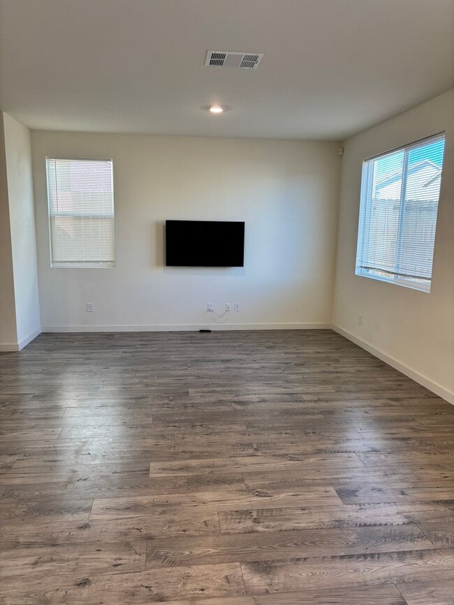 Building Photo - RENT REDUCED TO ONLY $2,350 PER MONTH AND TAKE ADVANTAGE OF OUR MOVE IN SPECIAL OF 1/2 OFF THE 1S...