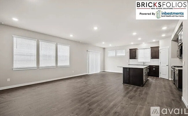 Building Photo - Discover Your Dream Home in Puyallup