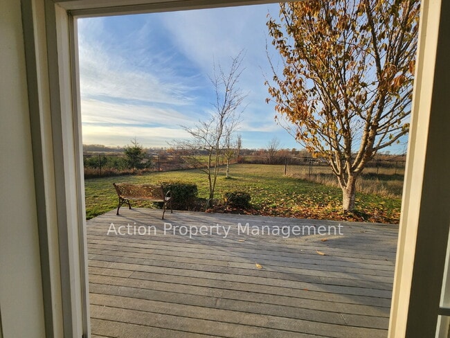 Building Photo - 3 bed 2 bath 2 car garage w/ great views in Sequim