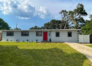 Building Photo - 6329 Rockaway St