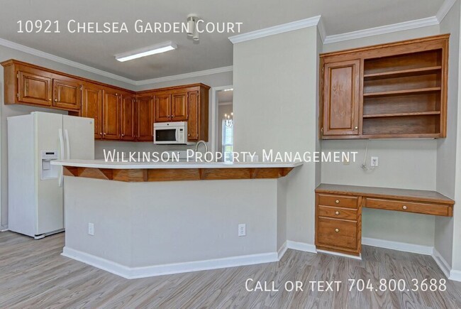 Building Photo - 10921 Chelsea Garden Ct