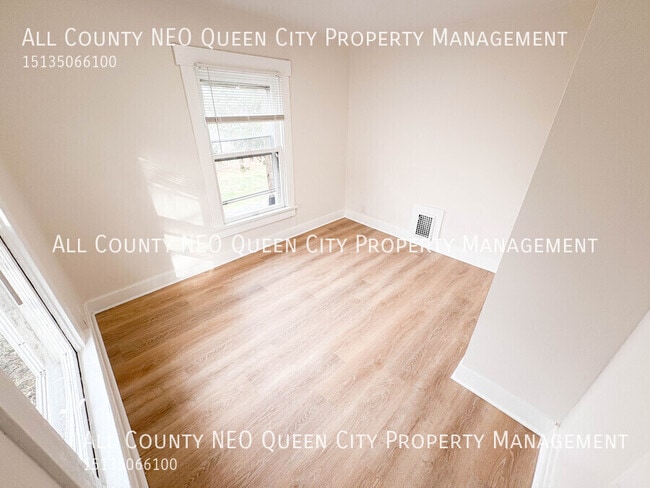 Building Photo - 2117 Sherer Ave