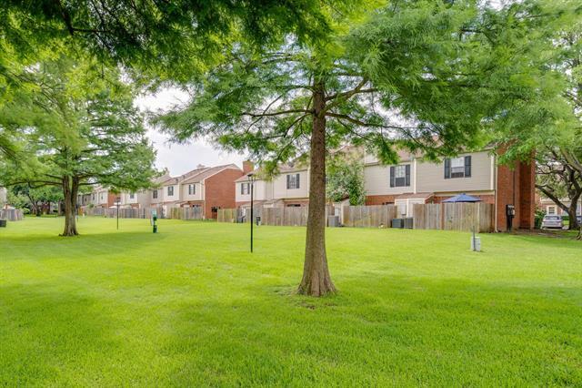 Building Photo - 224 Samuel Blvd