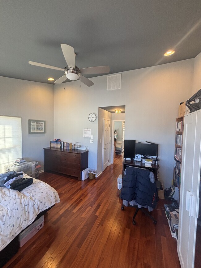 Building Photo - 25021 Justice Dr