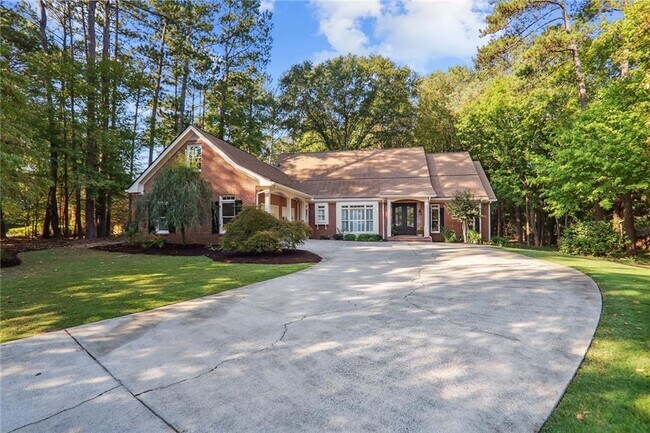 Building Photo - 8900 River Trace Dr