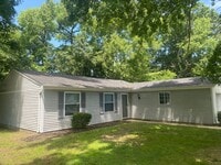 Building Photo - ALL INCLUSIVE SHORT/MID TERM/ MONTH TO MON...