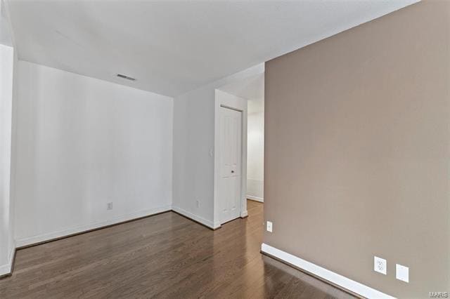 Building Photo - 5539 Pershing Ave