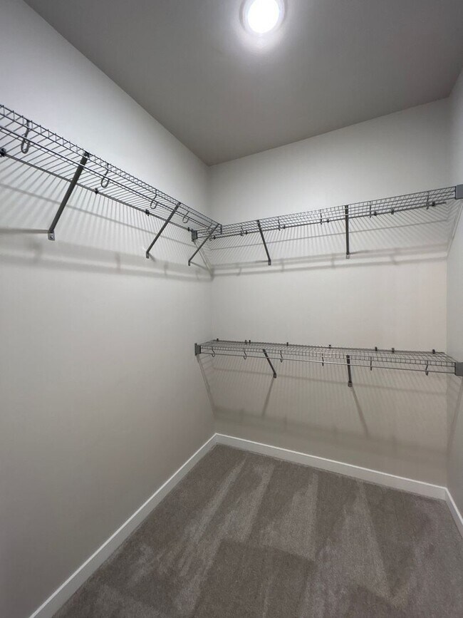Building Photo - 2 Bedroom in the Luderman Crossing Community