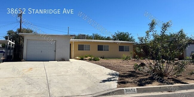 Primary Photo - 38652 Stanridge Ave