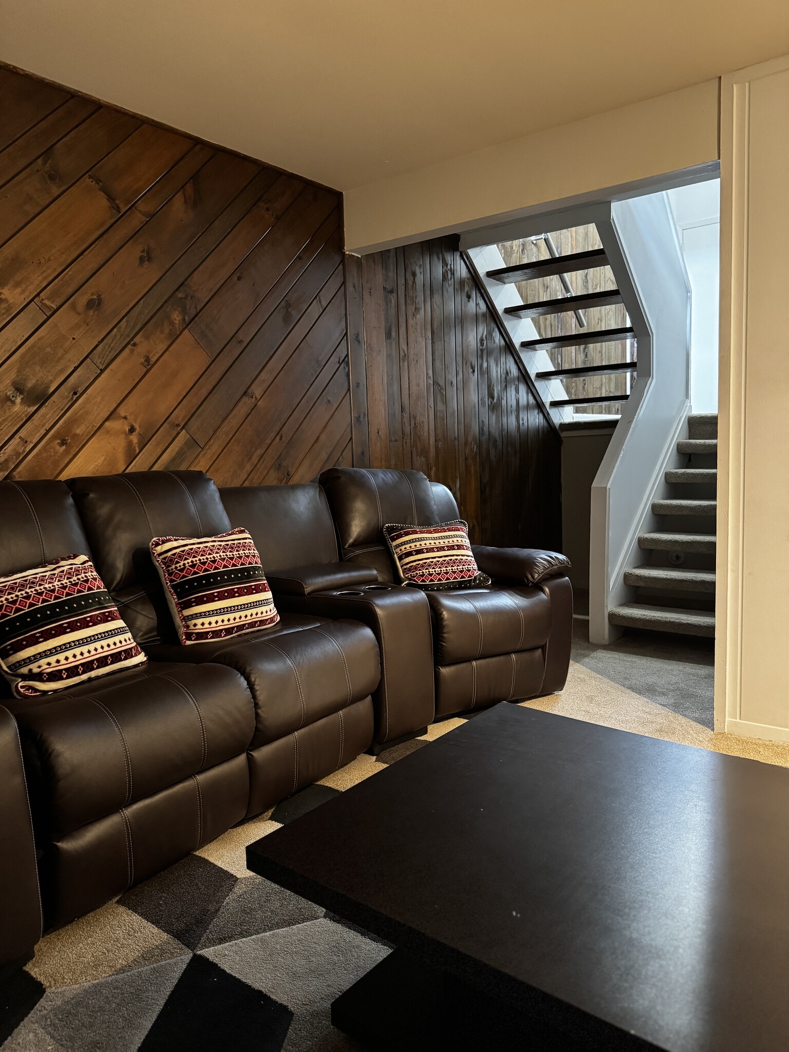 Basement - 320 Southern Ct