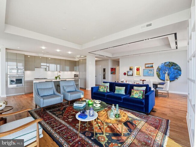 Building Photo - 1781 N Pierce St