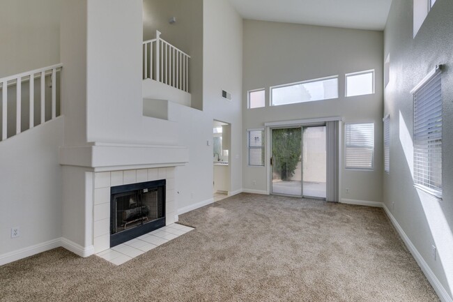 Building Photo - Beautiful remodeled 3 bedroom 2-story home...