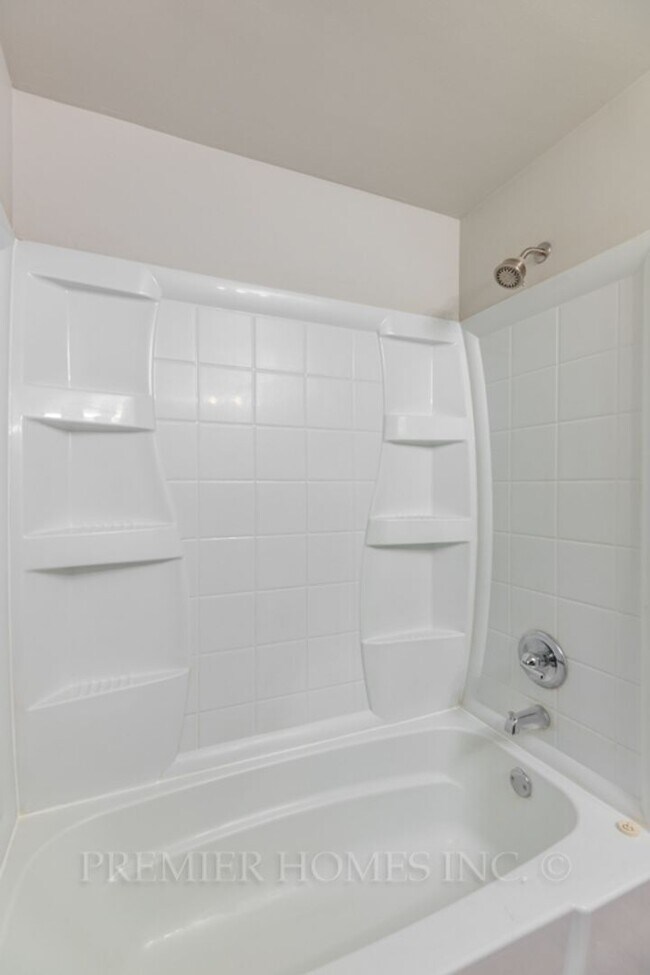 Building Photo - Charming 3-Bedroom Home with Walkout Basem...