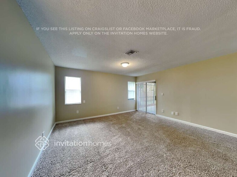 Building Photo - 7010 NW 49th Pl