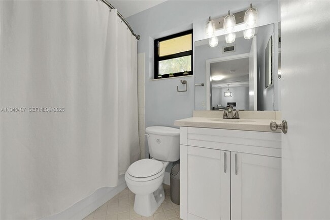 Building Photo - 2676 Carambola Cir N