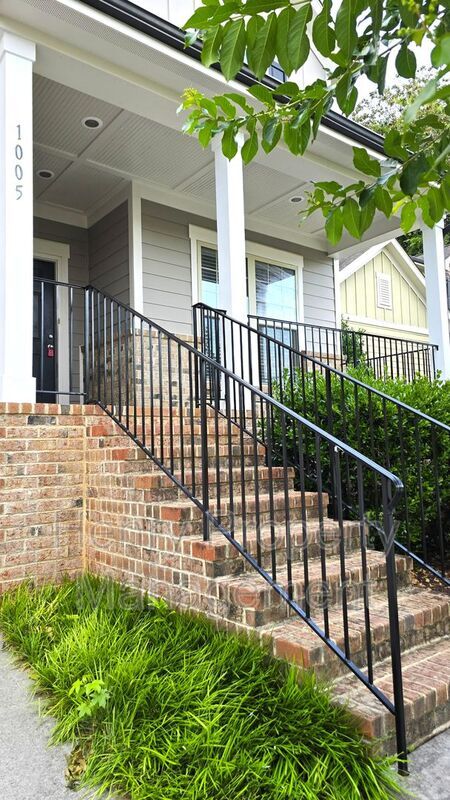 Building Photo - 1005 Magnolia Leaf Ct