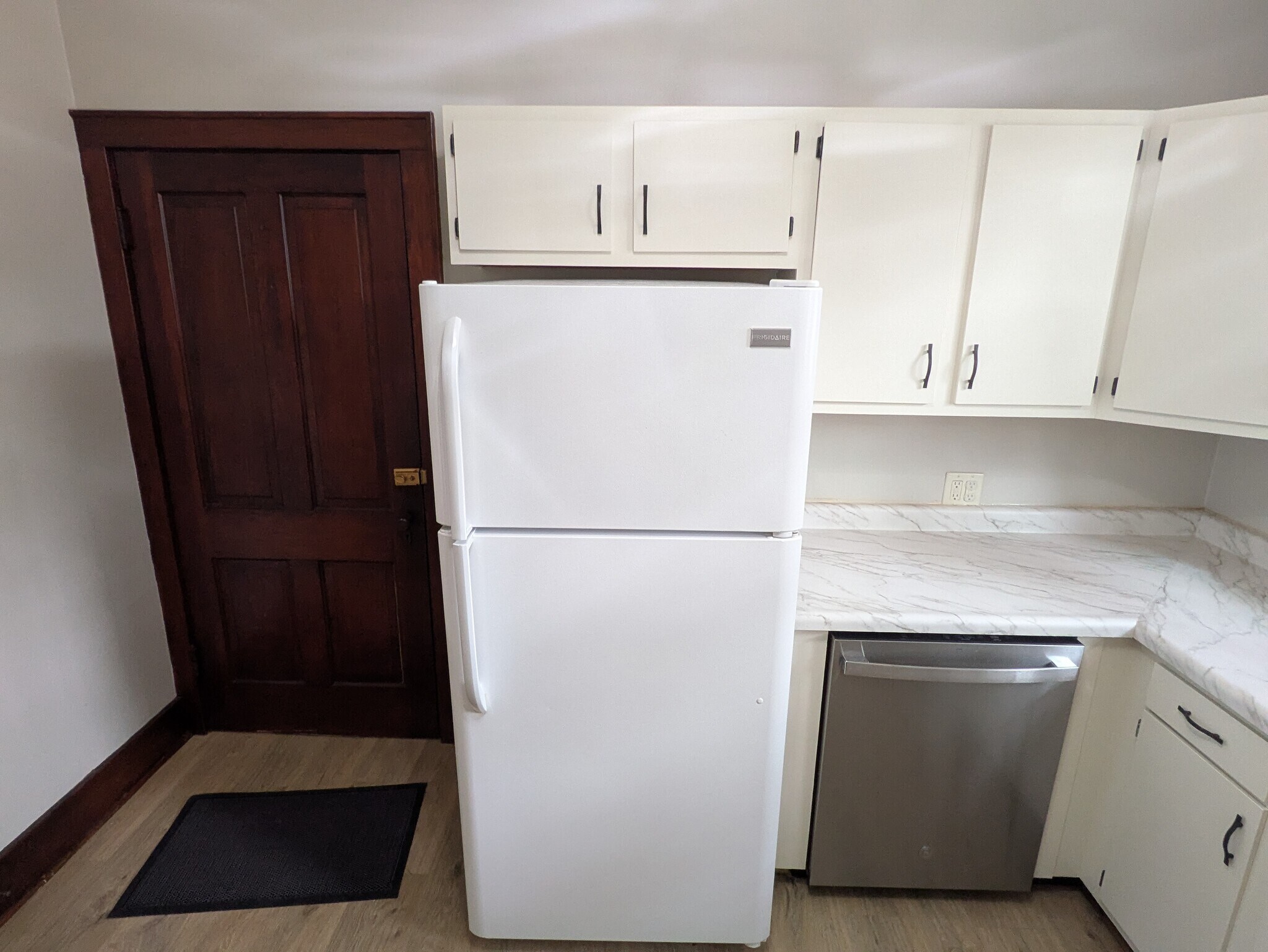 Kitchen - 331 Park St