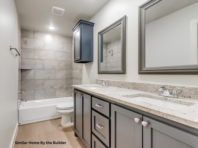 Building Photo - 1608 Highland Loop,