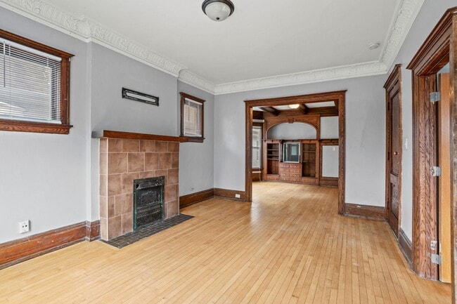 Building Photo - Maryland Lower