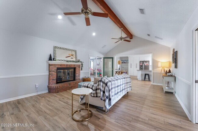 Building Photo - 4340 Blue Heron Dr