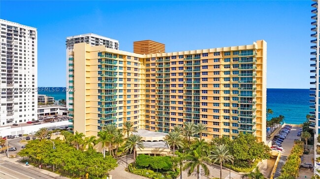 Building Photo - 2501 S Ocean Dr