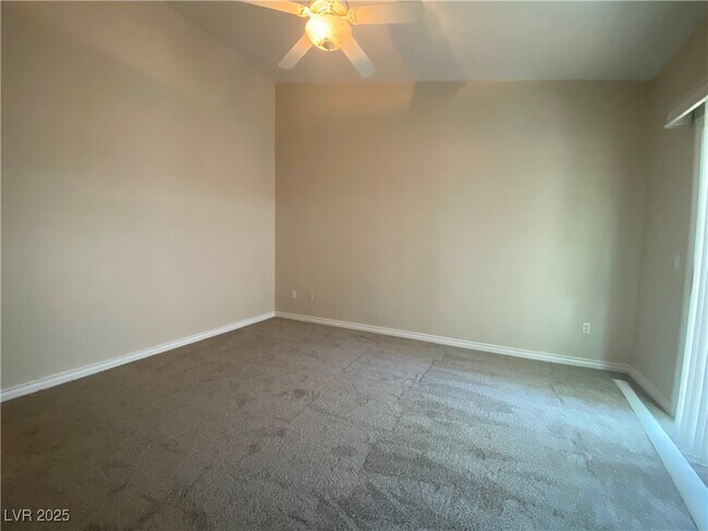 Building Photo - 7833 Hidden Village Ave