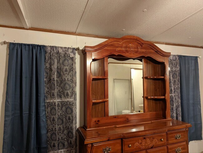 Building Photo - Mountain View Mobile Home Park