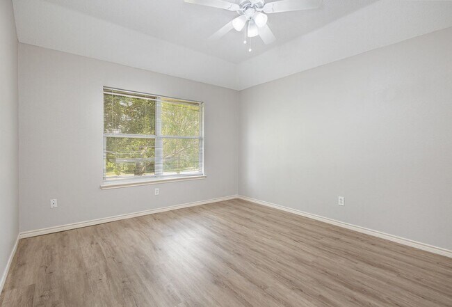 Building Photo - 2809 Ventanna Dr