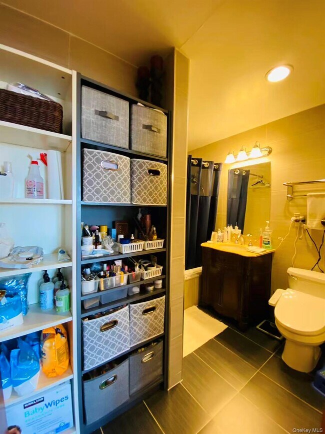 Building Photo - 133-38 Sanford Ave