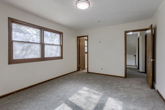Building Photo - 2012 S 160th St