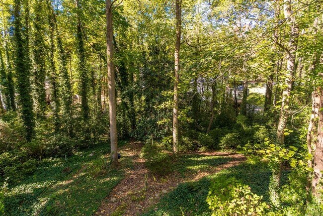 Building Photo - Contemporary East Cobb Home in Pope School...