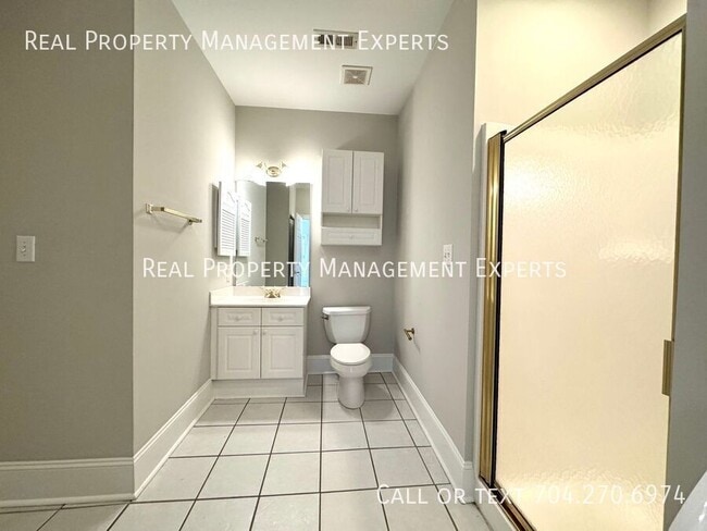 Building Photo - 8969 Meadow Vista Rd