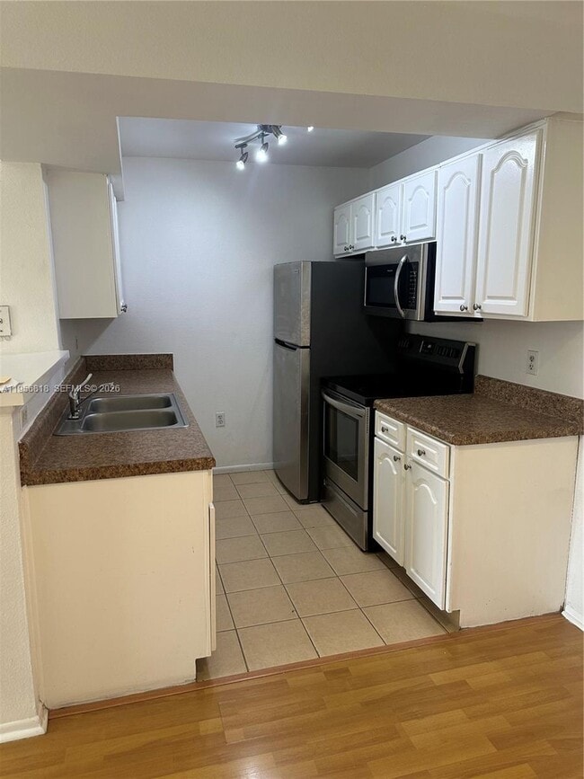 Building Photo - 15560 SW 104th Terrace