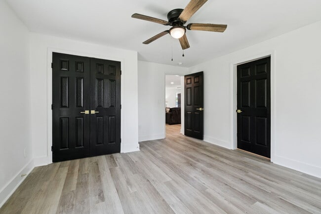 Building Photo - 934 Old Rome Pike