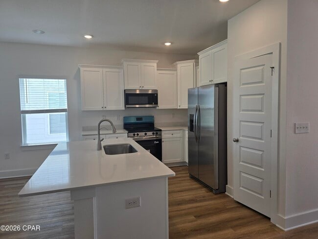 Building Photo - 186 Ellery Ln