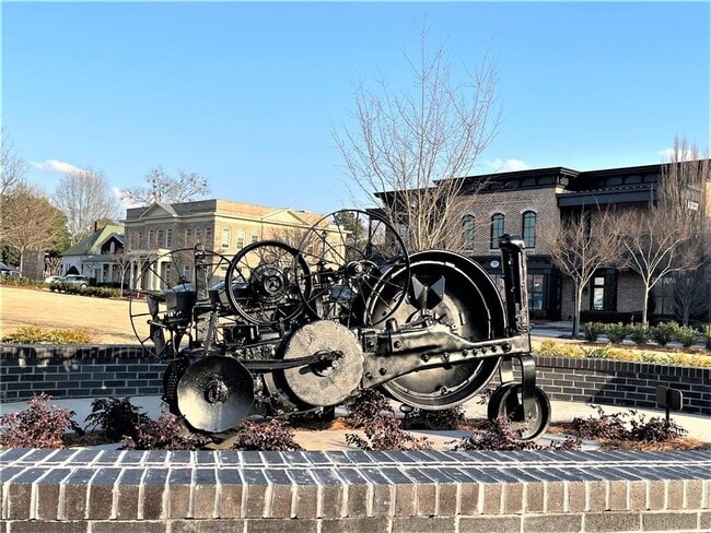 Building Photo - 888 Mayfield Rd