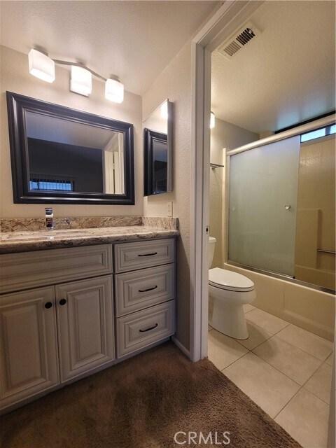 Building Photo - 1221 N Dearborn St