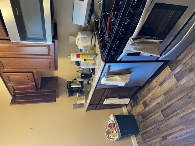 Building Photo - 5435 5th Ave