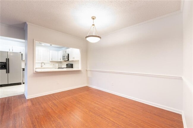 Building Photo - 311 Hollyfax Cir NE