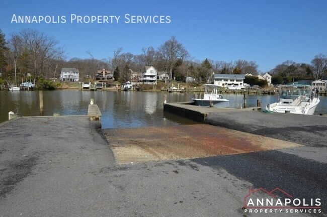 Building Photo - 1066 broadview drive