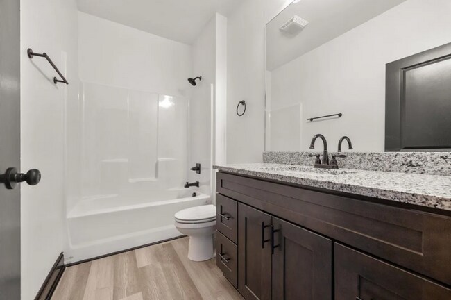 Building Photo - 506 Victoria Wy