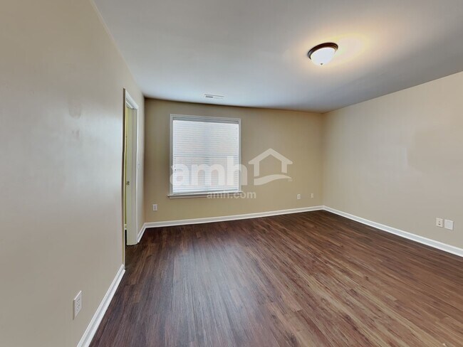 Building Photo - 228 Pearson Pl