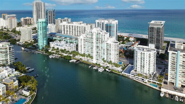 Building Photo - 5900 Collins Ave