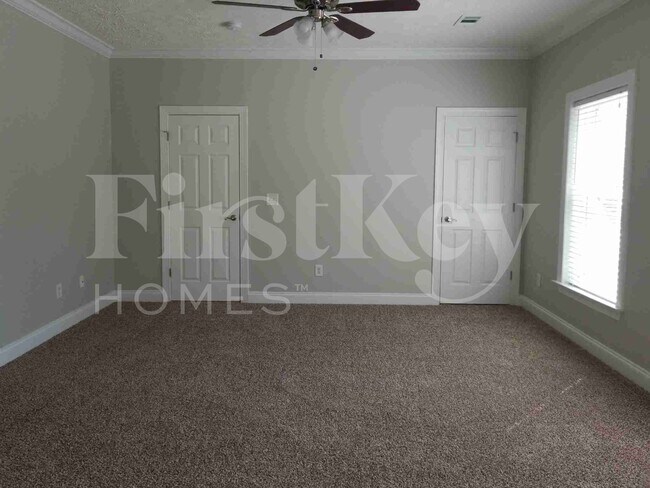 Building Photo - 1911 Chestnut Oak Ln