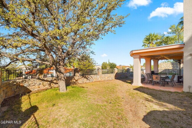 Building Photo - 851 Via Alegre Ln