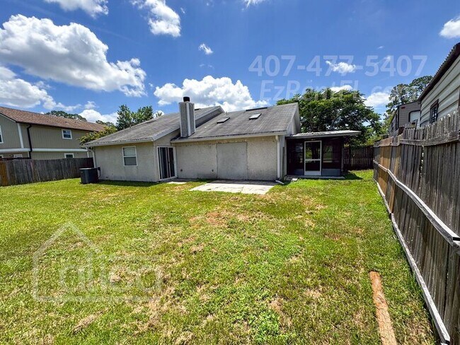 Building Photo - 9593 Villiers Dr S
