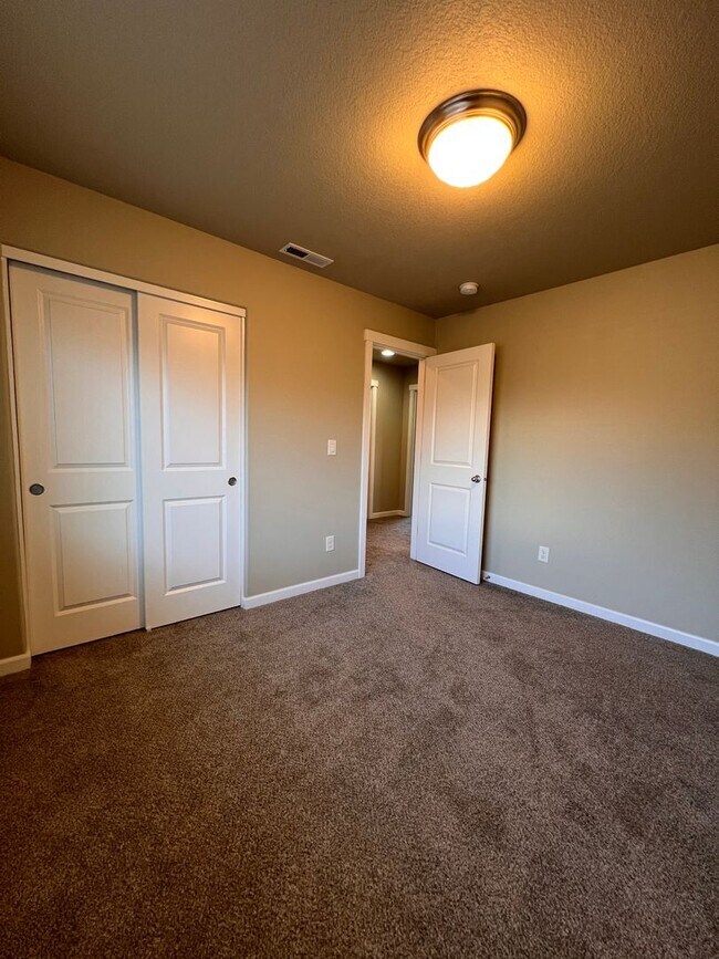 Building Photo - 503 N 41st Pl