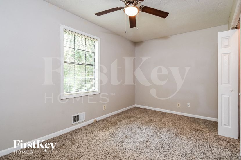 Building Photo - 1781 Silver Leaf Ct SW