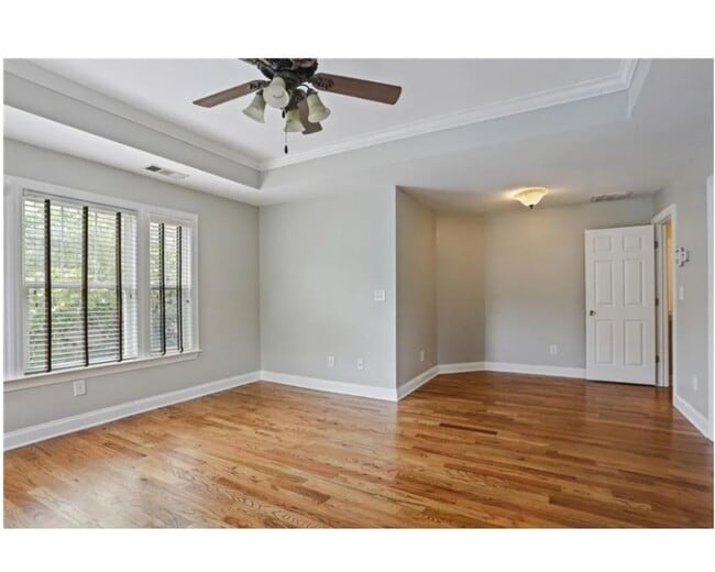 Building Photo - Charming 3BR Townhome in Atlanta