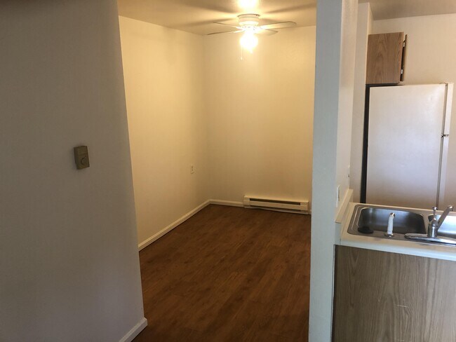 Building Photo - 4531 Boardwalk Dr